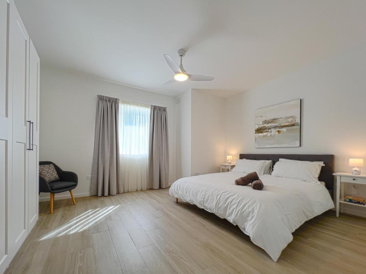 Ferienwohnung 21 Townhouse In St Julians San Ġiljan Exterior foto