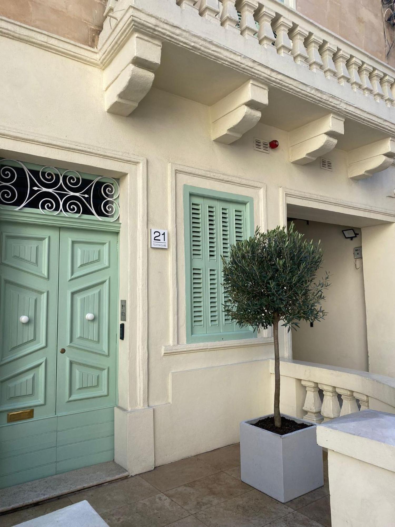 Ferienwohnung 21 Townhouse In St Julians San Ġiljan Exterior foto